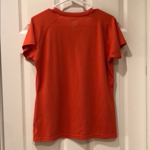 Under Armour T-shirt - Picture 5 of 6